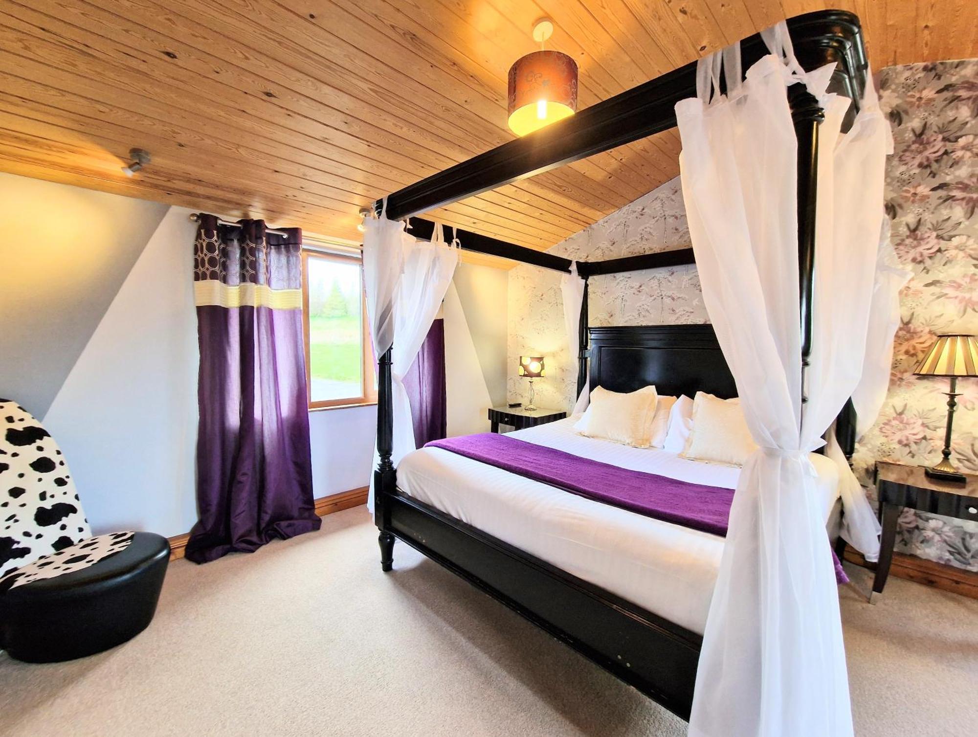Ochil 8 With Private Hot Tub - Fife - Loch Leven - Lomond Hills Kelty Exterior foto