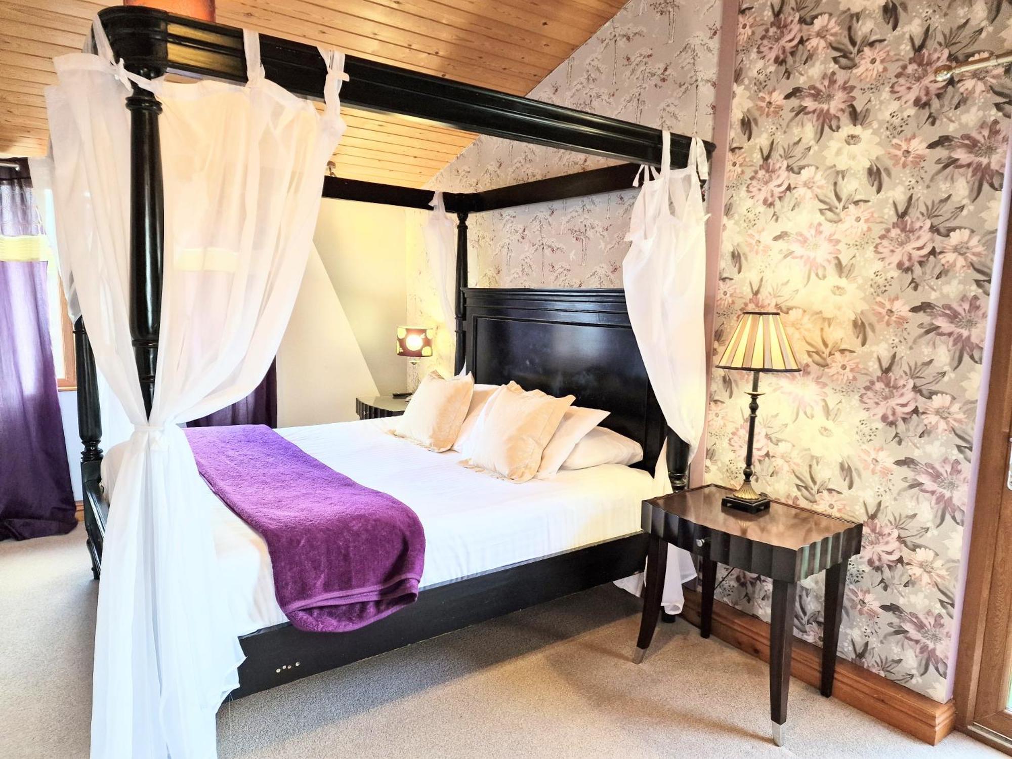 Ochil 8 With Private Hot Tub - Fife - Loch Leven - Lomond Hills Kelty Exterior foto